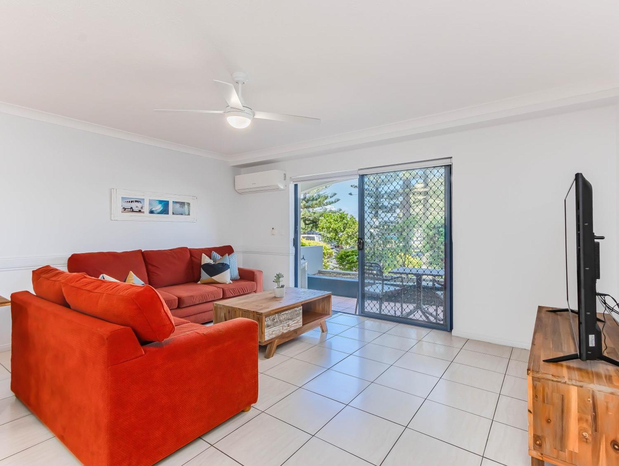 Bella Mare Coolangatta Beachside Apartments Guldkusten Rum bild