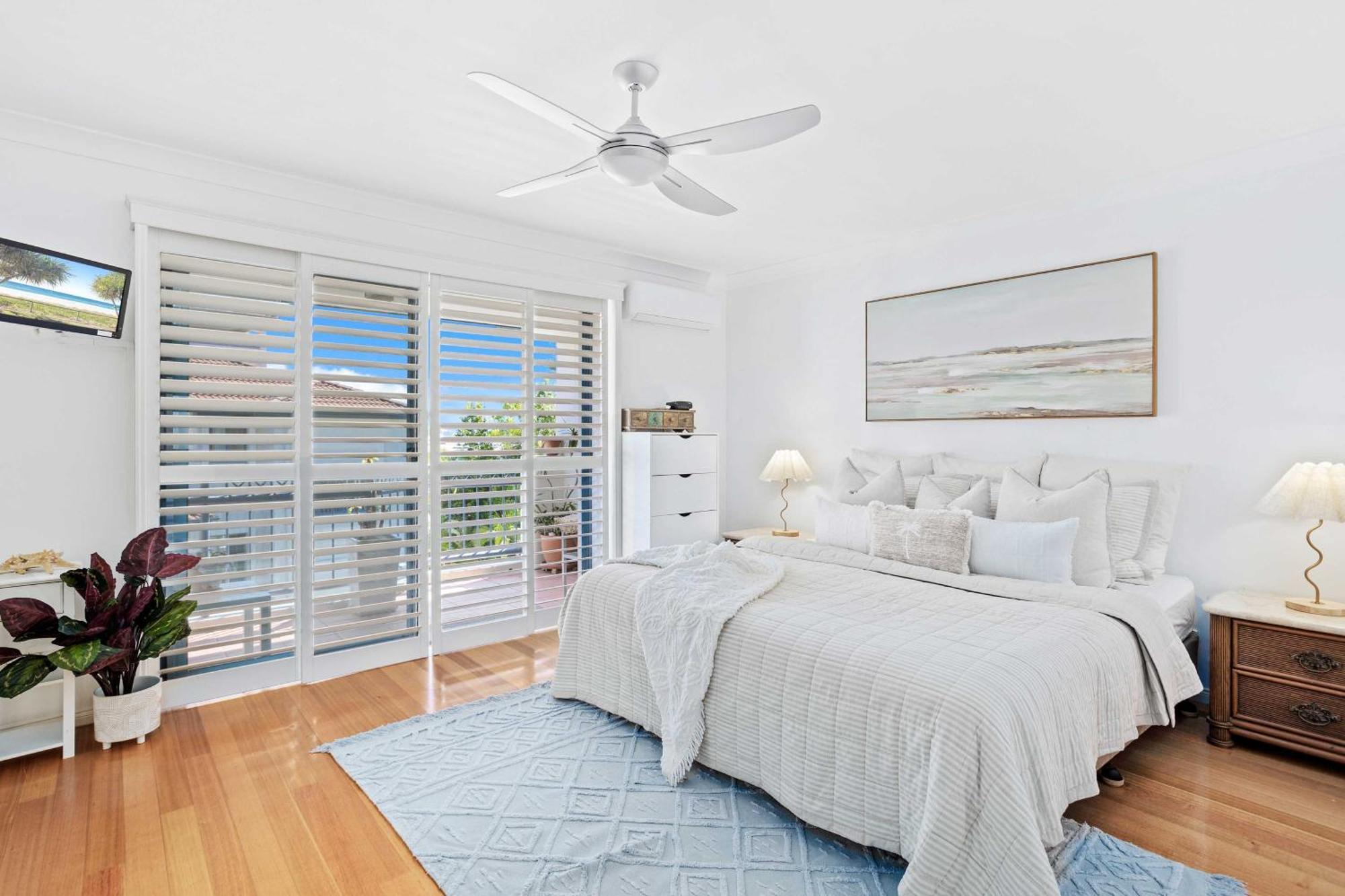 Bella Mare Coolangatta Beachside Apartments Guldkusten Exteriör bild